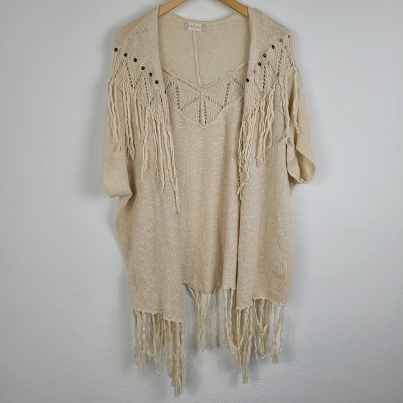 Alterd State cream knit fringe boho top - Picture 14 of 15